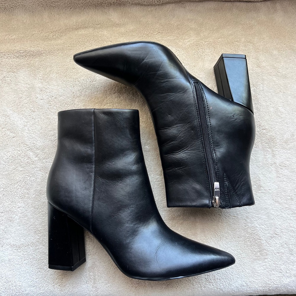 Marc Fisher Women 9 M Black Leather Pointed Toe Block Heel Ankle Boot Minimalist